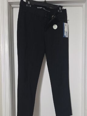 Old Navy Black Pixie Ankle-Length Pants